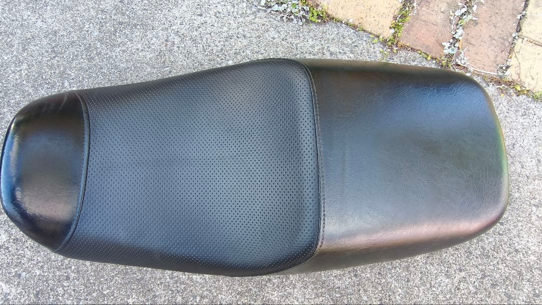 美品 ホンダ CB1300SF SC40 デイトナ コージー　ローダウンシート