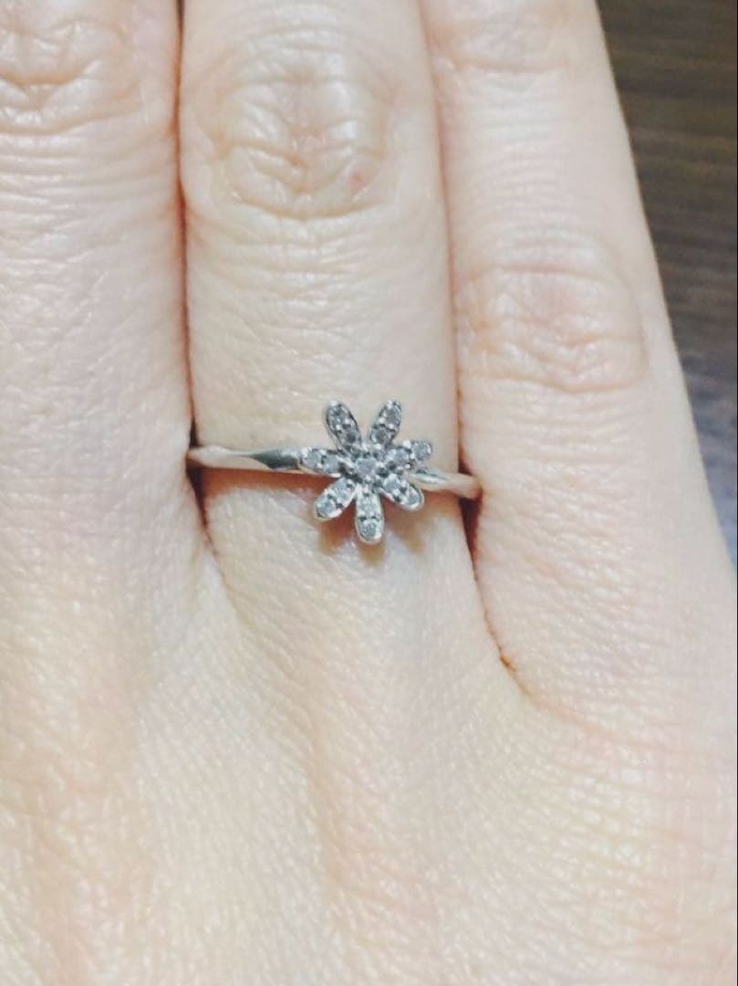 ヴァンドーム青山　ダイヤモンド　リング　フラワー　K18