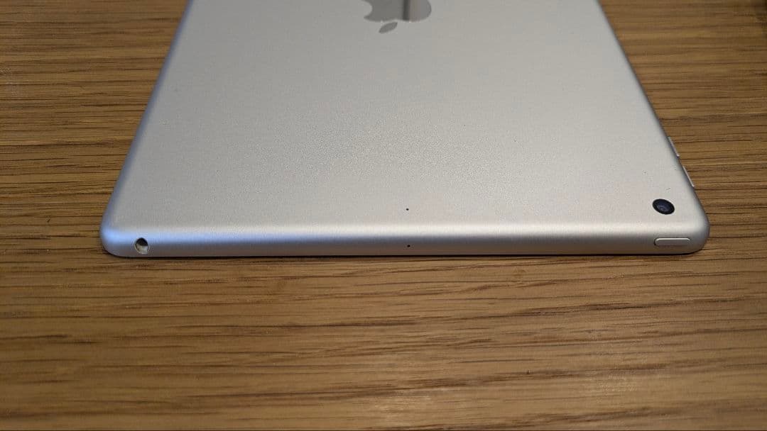 iPad 第7世代 32GB Wi-Fiモデル シルバー