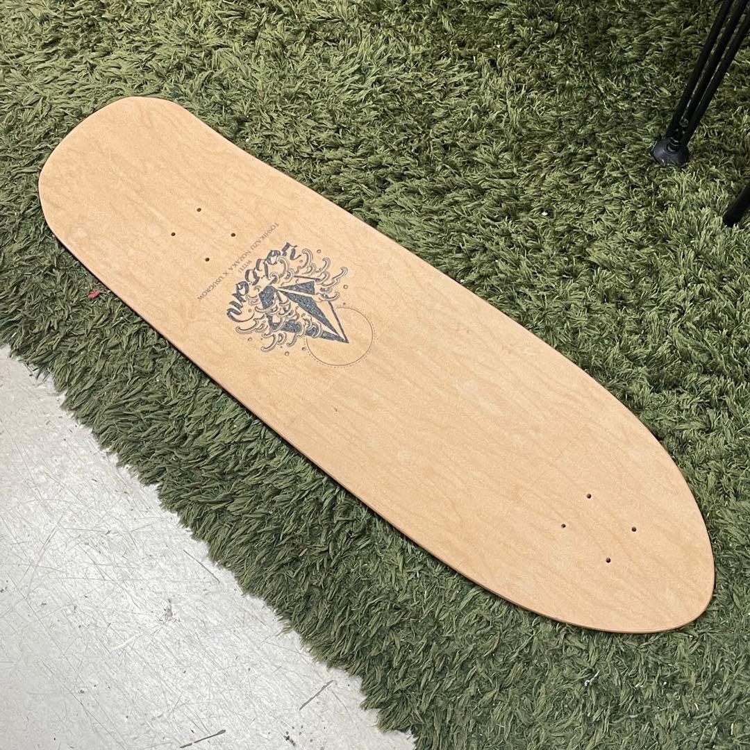 【未使用】VOLCOM ボルコム　スケートボード　デッキ　クルーザー　レア　限定