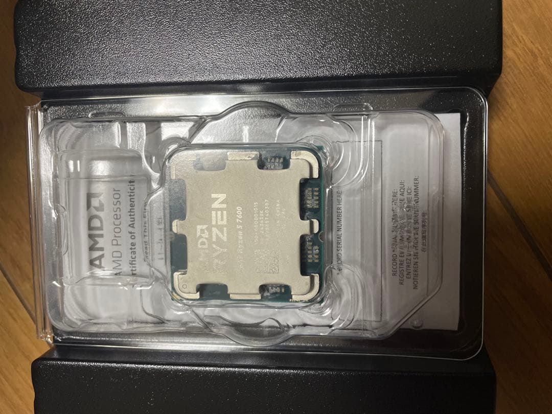 AMD Ryzen5 7600 中古
