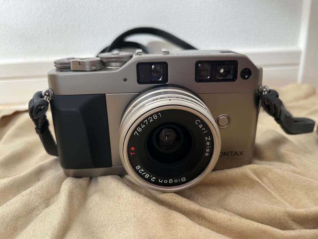 CONTAX G1 レCarl Zeiss 28mm、f2.8付き