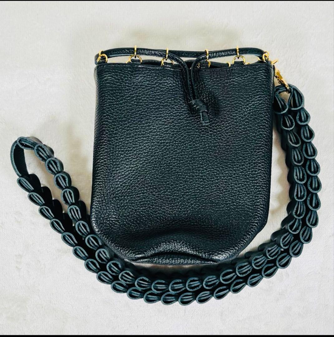 バッグ Santaku 6way grain leather shoulder bag