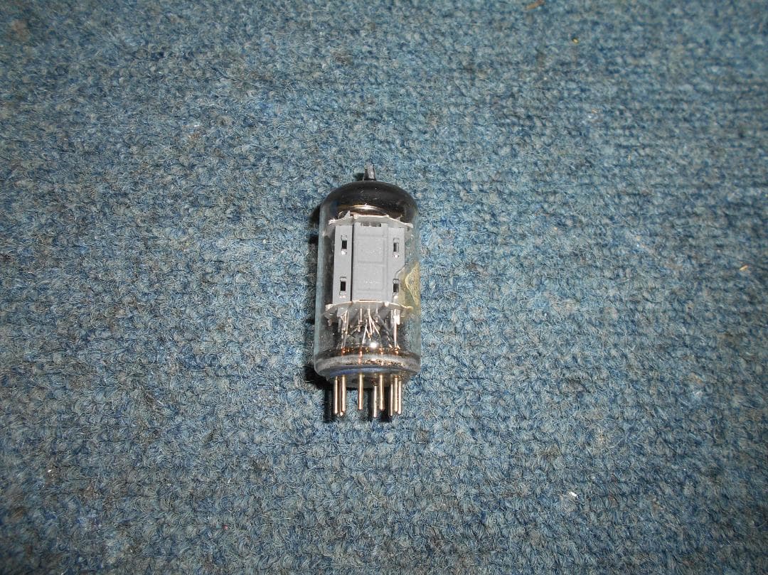 TELEFUNKEN　ECC 83　真空管　 リブプレート　テレ　ダイヤマーク