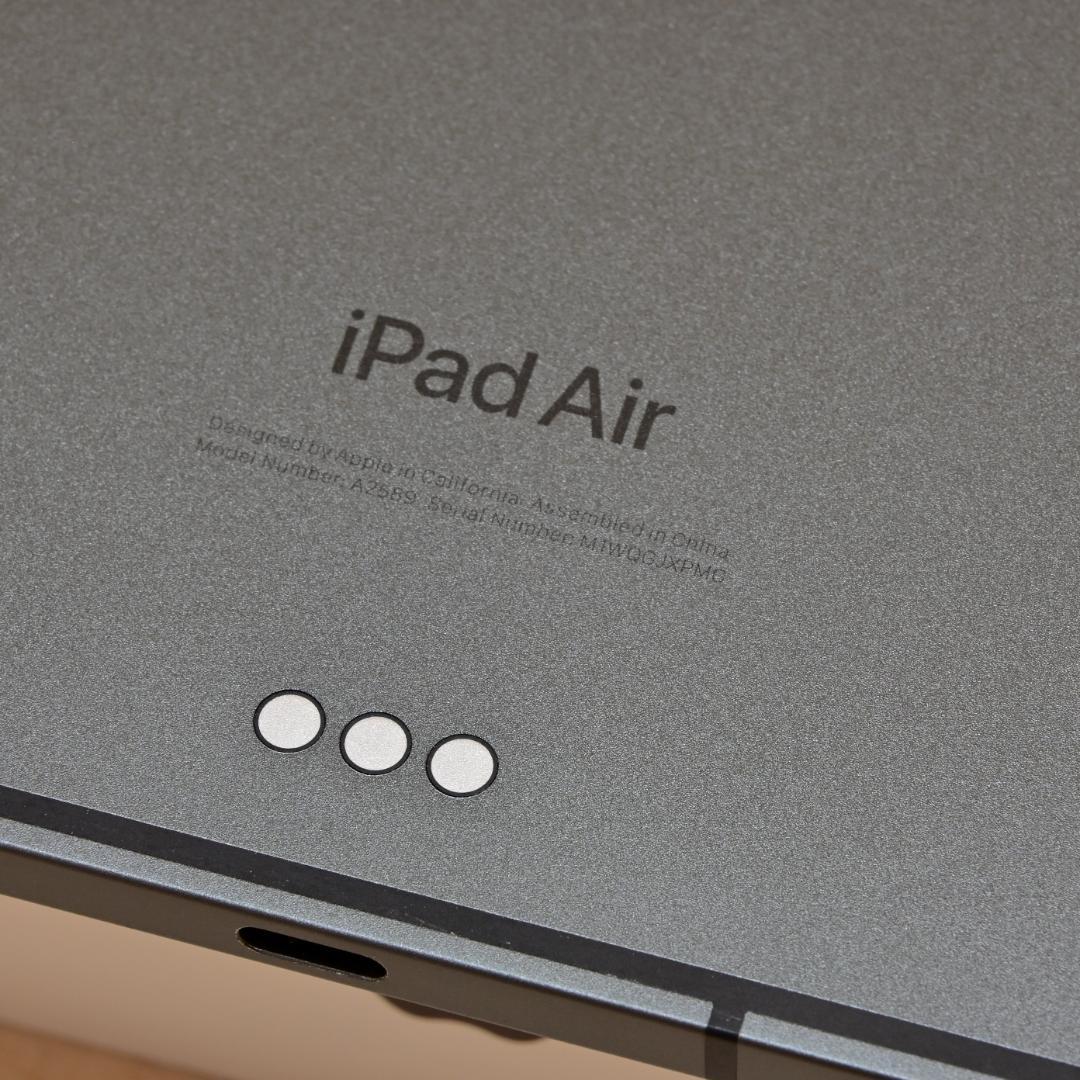 iPad Air (5世代) Wi-Fi + Cellular スペースグレイ