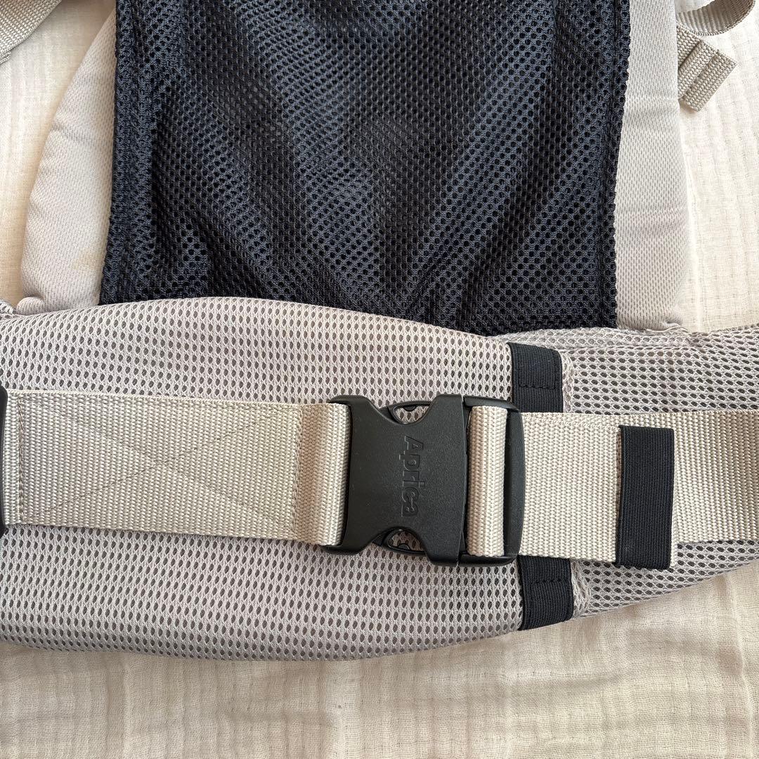 Aprica Laclis ラクリス　ベージュ　抱っこ紐