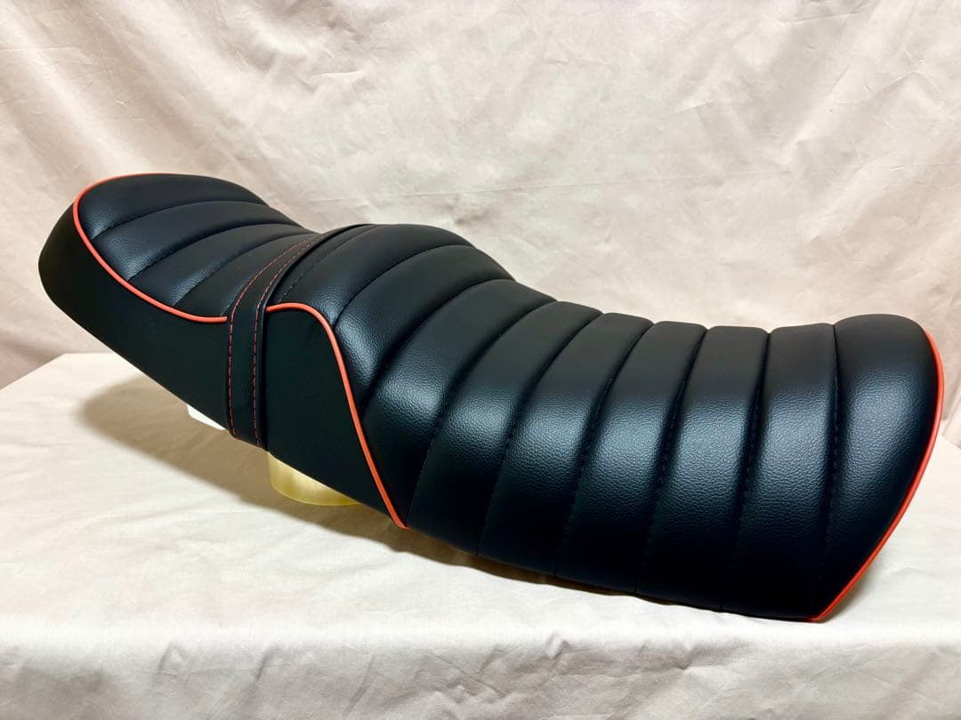 赤パイピング タックロール シート ホンダ CB400SF NC39 NC42