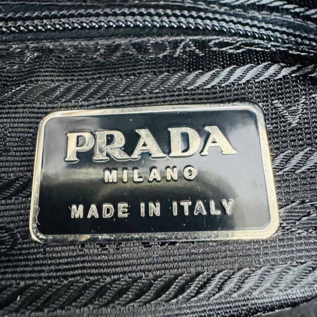 ✨PRADA✨プラダ✨ナイロン✨三角ロゴプレート✨ブラック✨ボストンバッグ✨