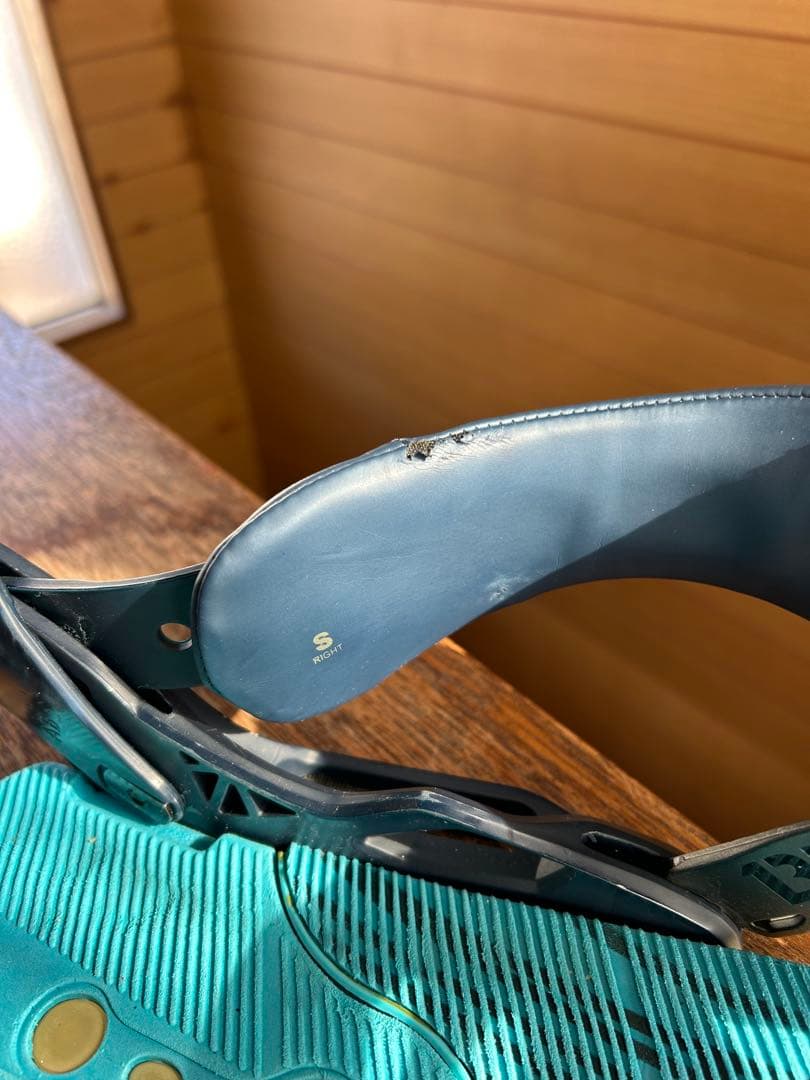 ⭐︎希少！　バートン　カーテル　EST Ｍサイズより軽いＳサイズ⭐︎