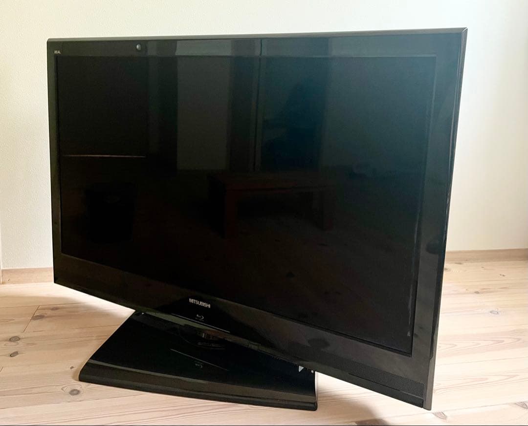 ほぼ未使用　画面回転、HDD•DVD•BR録画再生三菱ダイヤトーン液晶テレビ40
