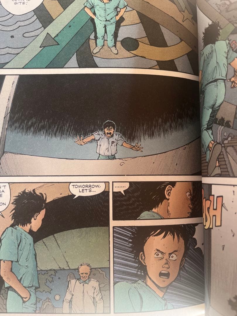 AKIRA english color版