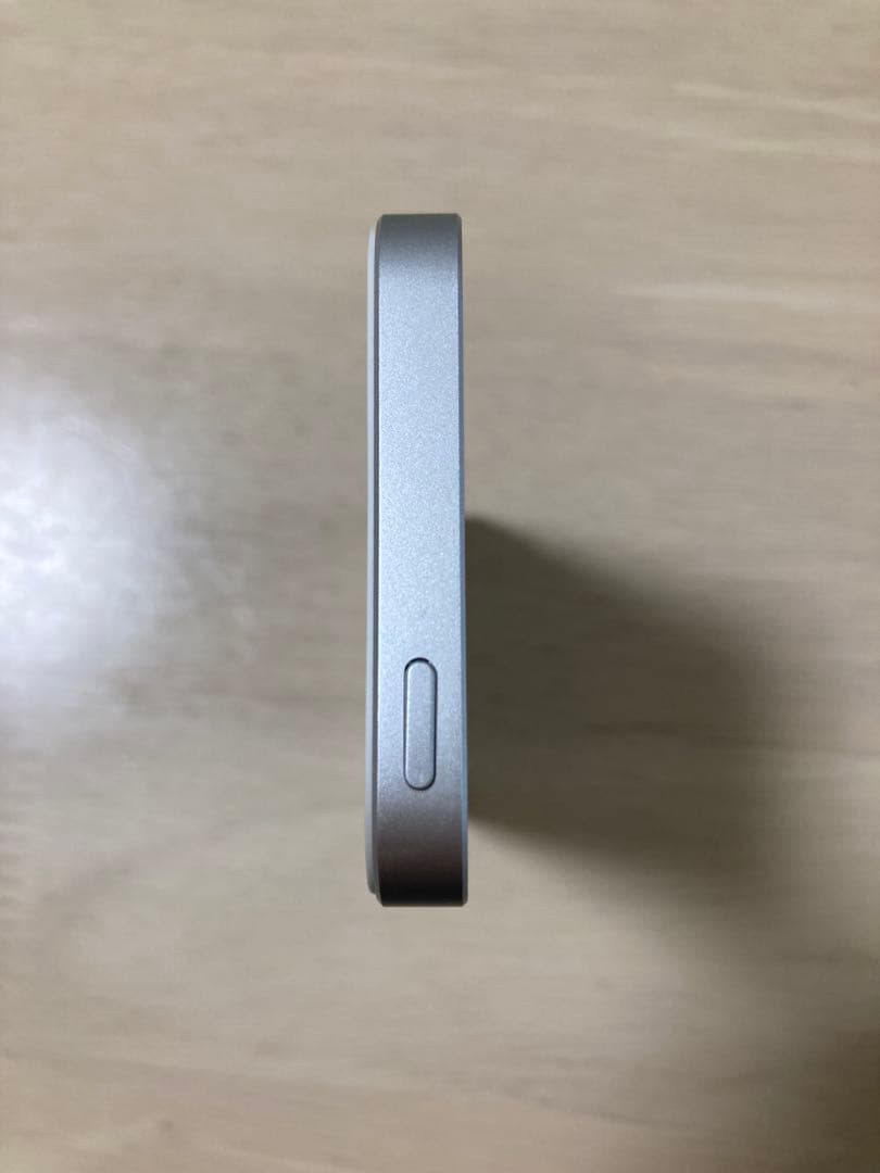 iPhone SE(第一世代)シルバー 本体