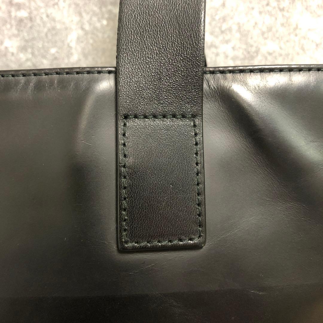 フォロー割■ フェラガモ レザートートバッグ 黒 A4可能 ユニセックス 肩掛け