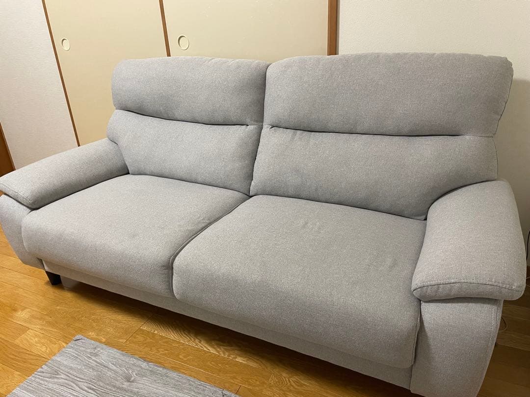 【送料込み】ニトリ3人掛けソファ