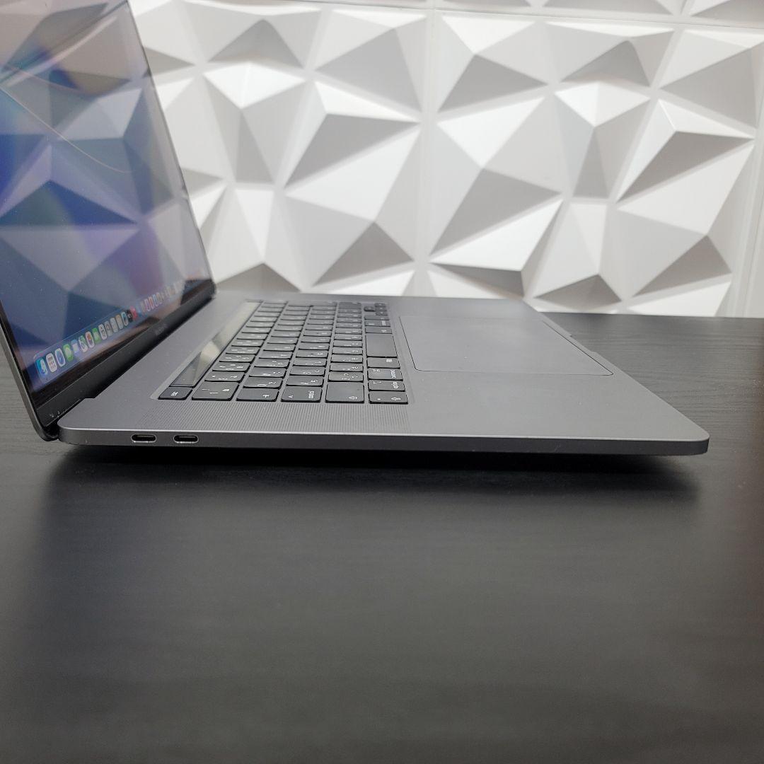 りんちゃん MacBook Pro 64/2TB macOS/Win11