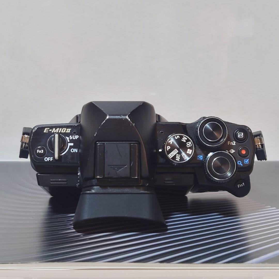 OLYMPUS E-M10Ⅱ 14-42.40-150LENS