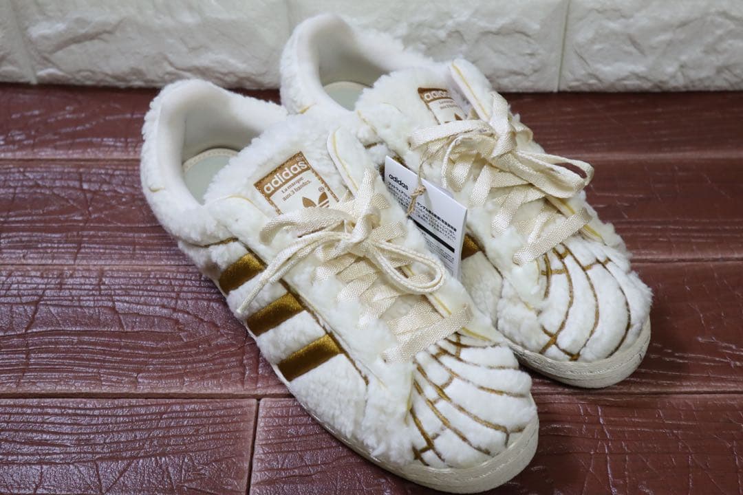新品 28㎝　アディダス　adidas SUPERSTAR CONCHS
