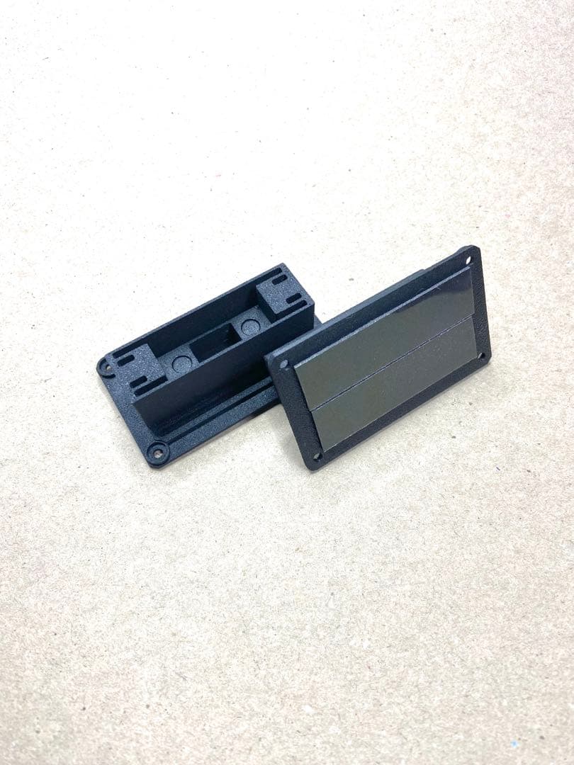 ジムニーjb64、jb74用　弾薬供給システム風USBケーブルカバー