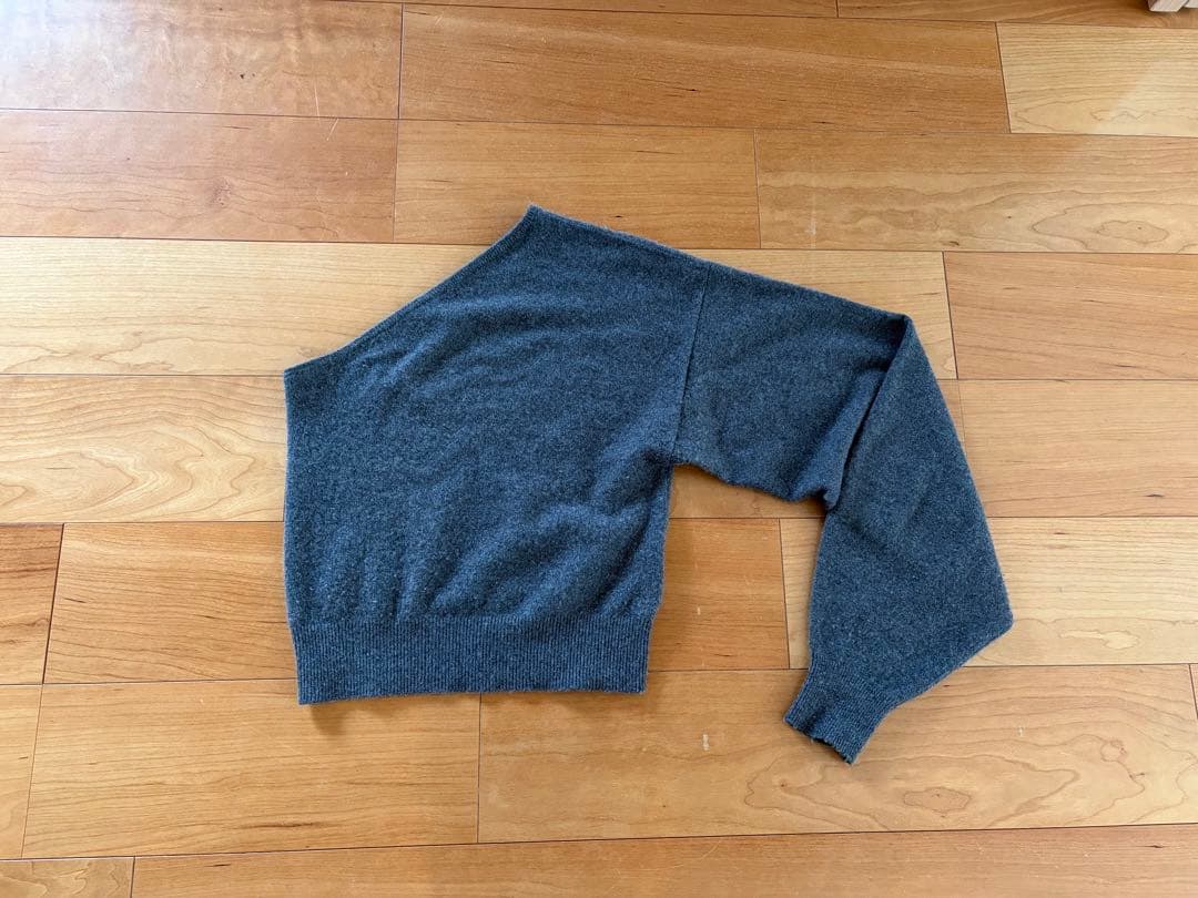 INSCRIRE カシミヤ ワンショルダーニット チャコール F）