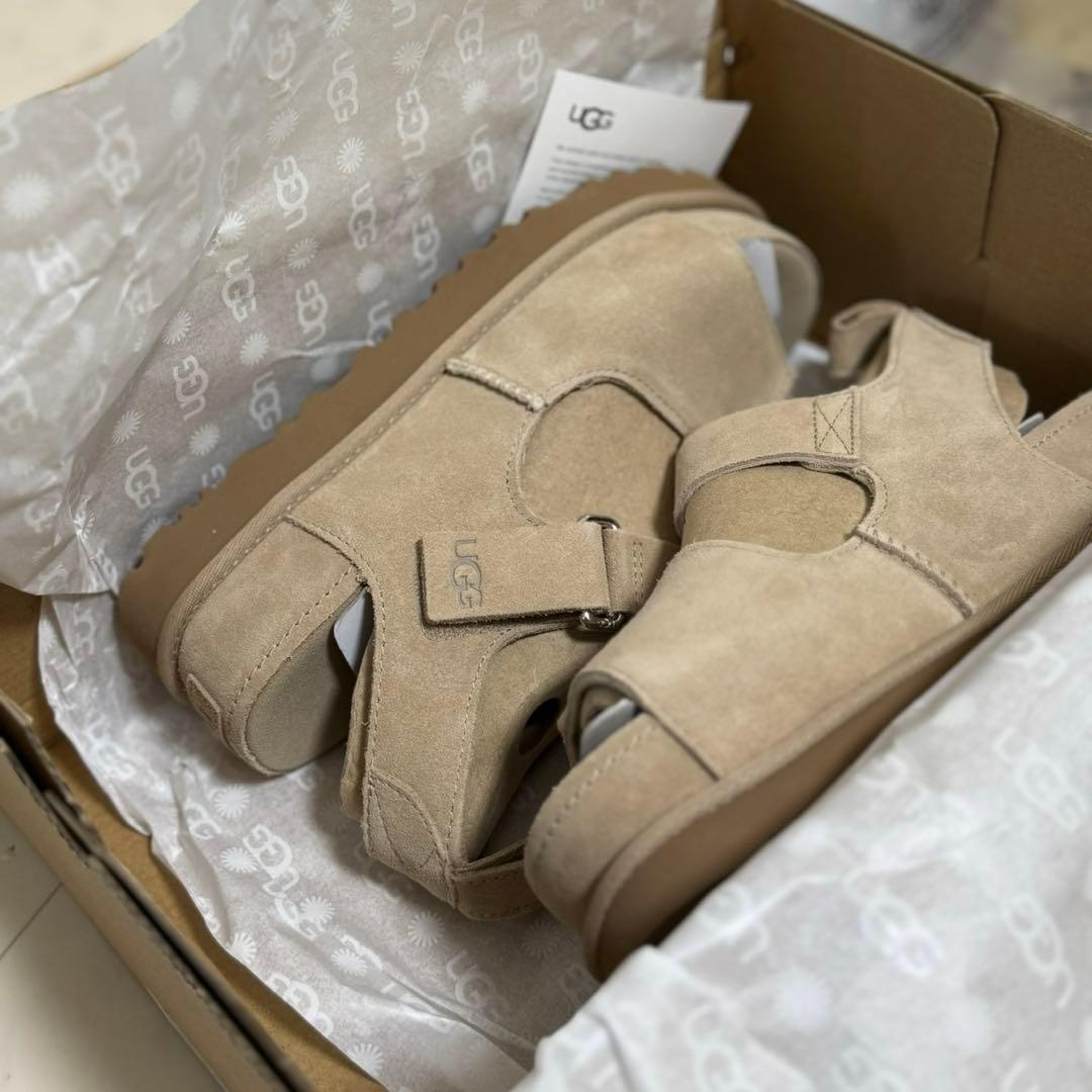 【UGG】Golden Star Hi Sandals 女性用 最終値下げ