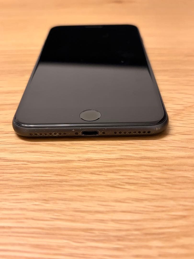 iPhone 8 Plus スペースグレイ 64GB