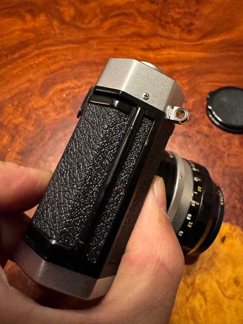 NIKOMAT FT 付属品有り、レンズ付き素人目美品