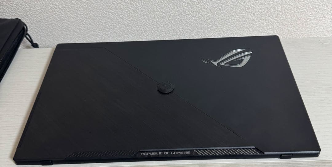 ASUS ゲーミングモニター ポータブル ROG STRIX XG16AHPE