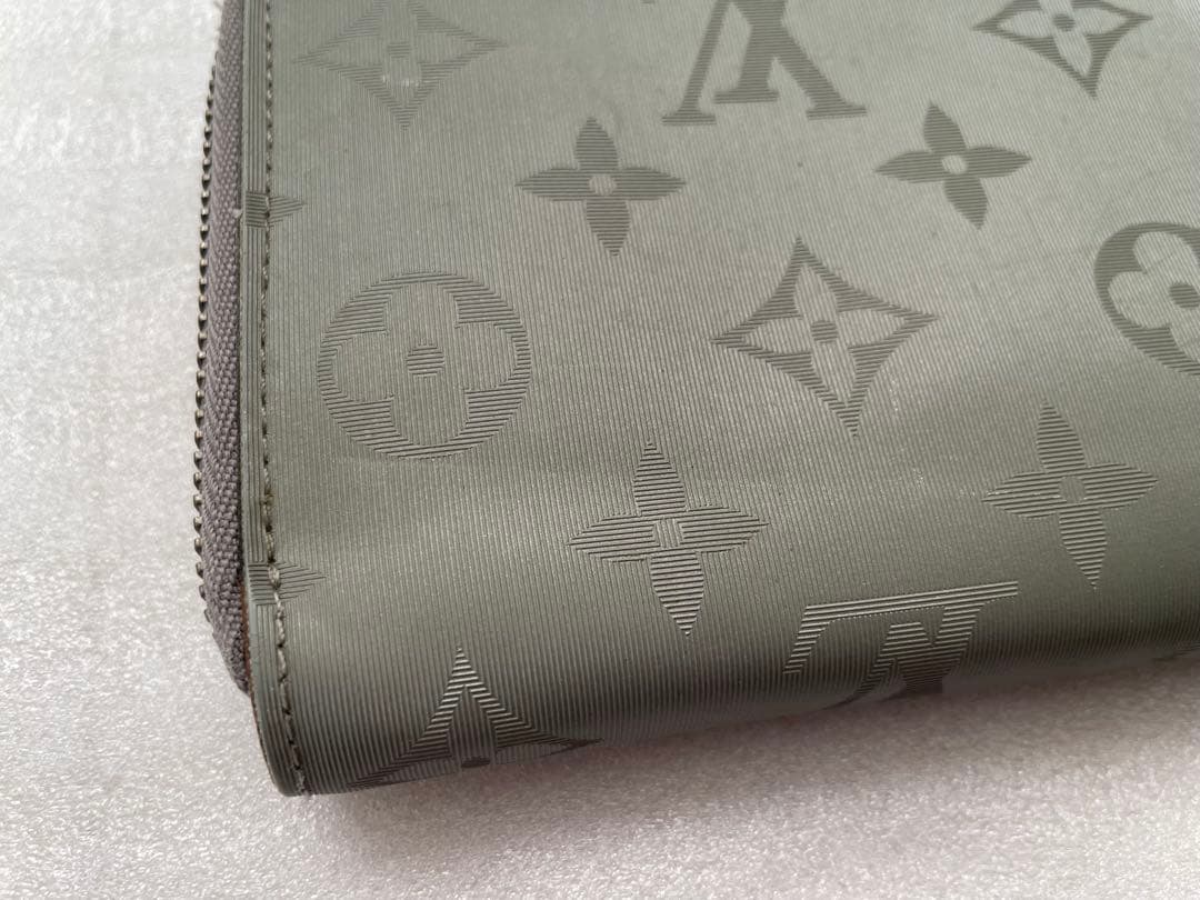 ルイヴィトン ポルトフォイユ コスモス モノグラムチタニウム 長財布 ウォレット