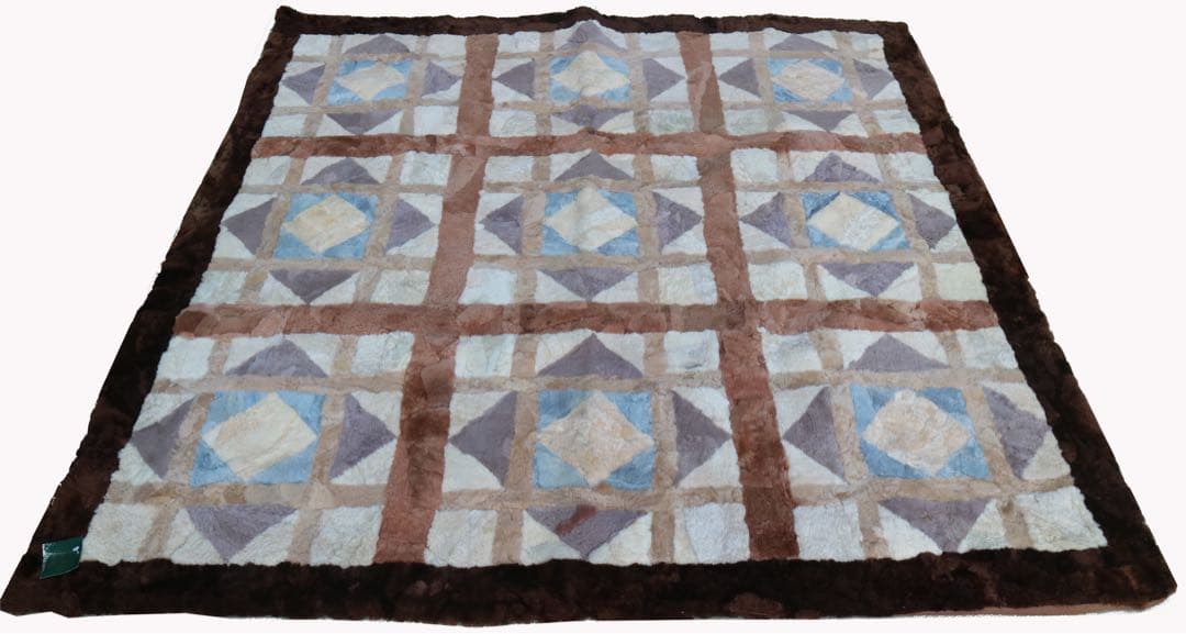 ムートンラグ・カーペット　180x180cm