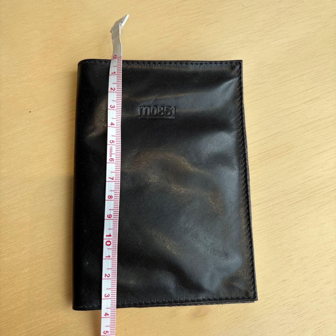 新品未使用タグ付き m0851 レザー パスケース 黒