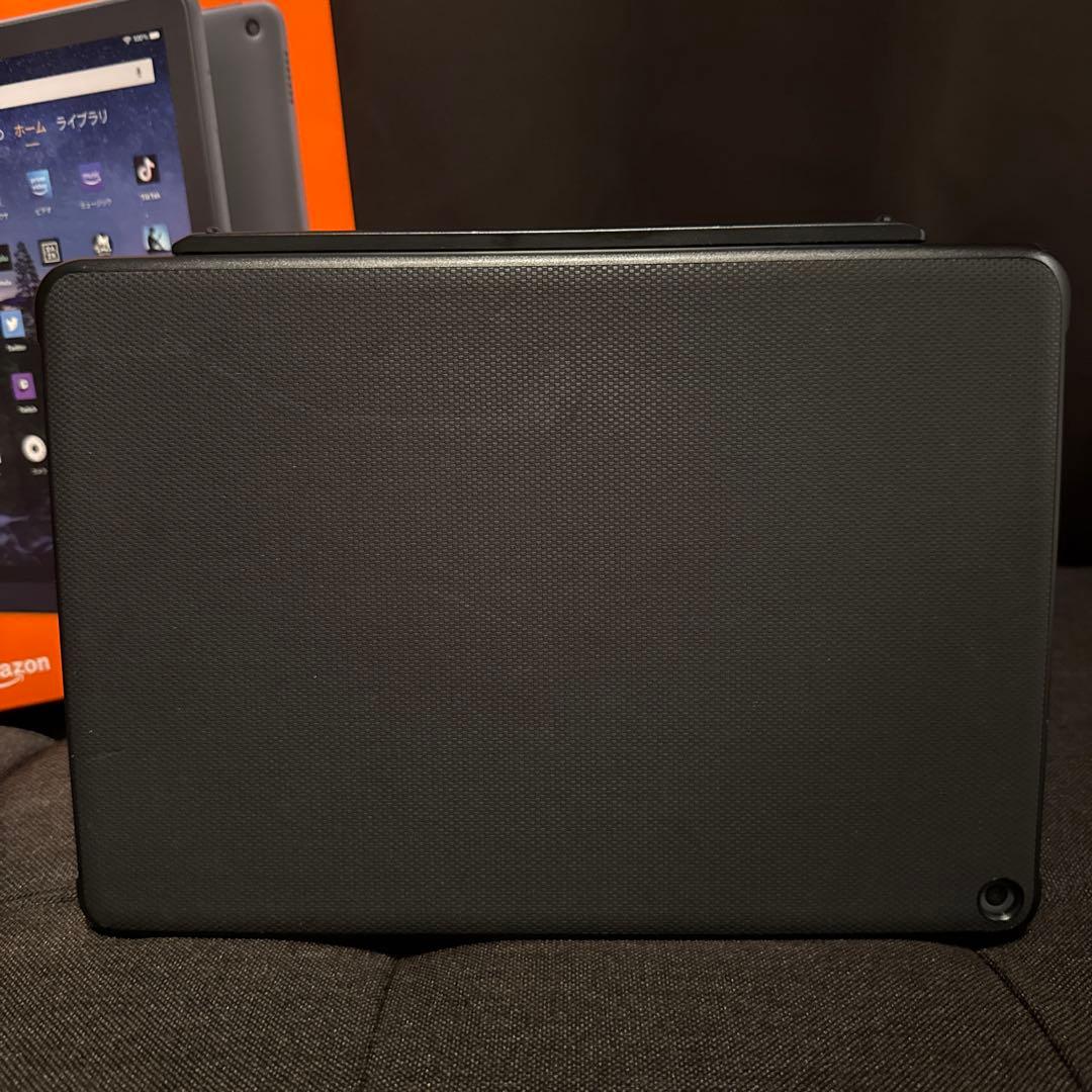 Fire HD 10 Plus (第11世代) キーボード付き