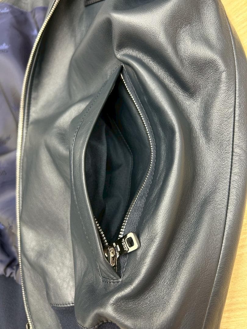 DOLCE & GABBANA（ドルチェ＆ガッバーナ）レザーブルゾン