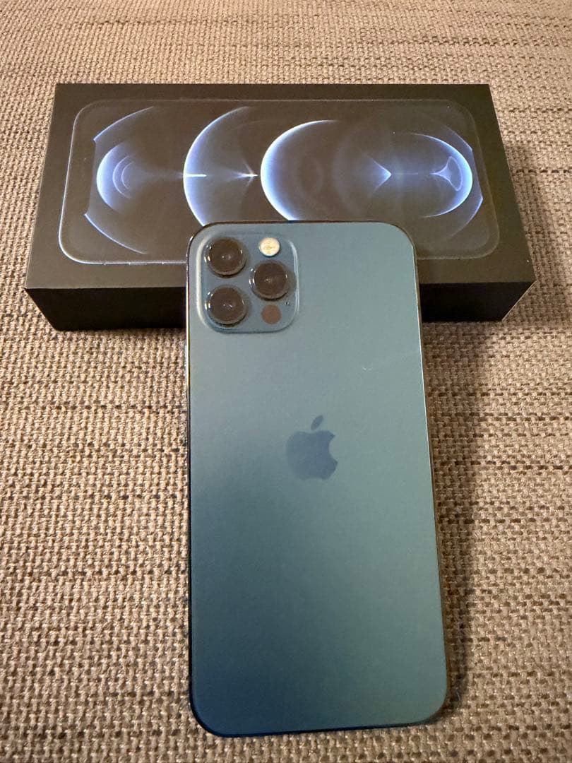 iPhone 12 Pro 128GB バッテリー88% SIMフリー