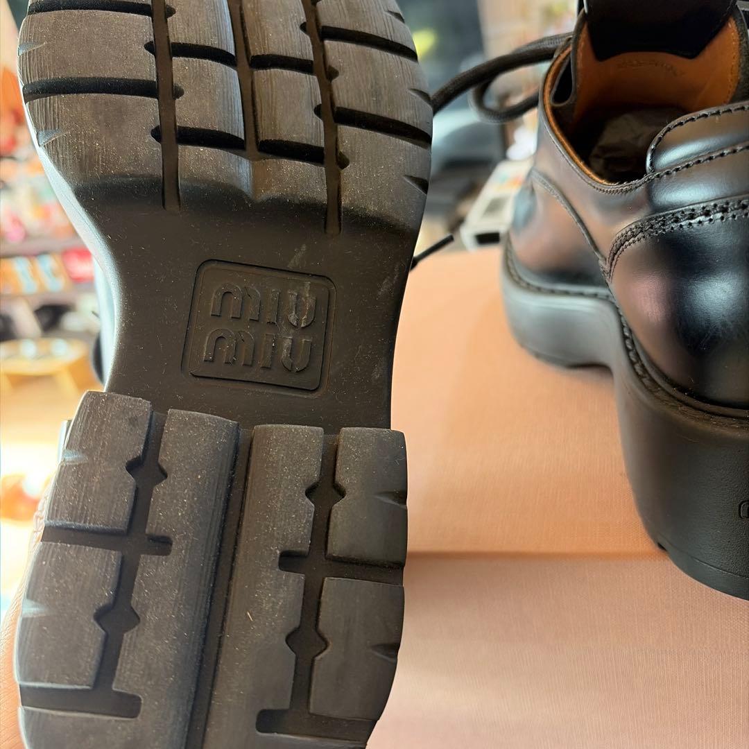 miumiu レザー レースアップ シューズ