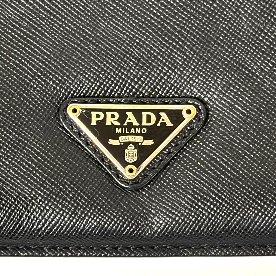PRADA iPadケース サフィアーノレザー ブラック　三角ロゴ