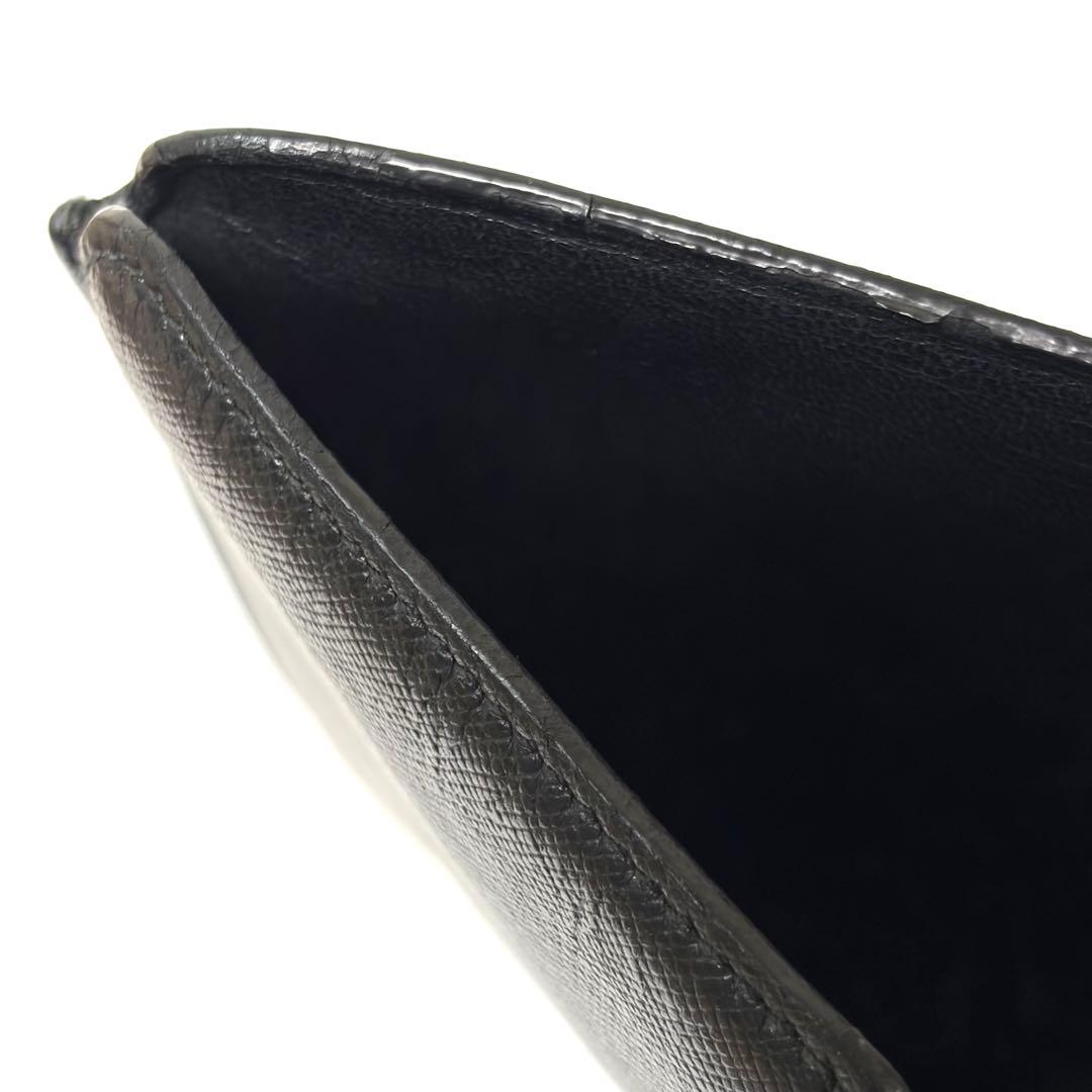PRADA iPadケース サフィアーノレザー ブラック　三角ロゴ