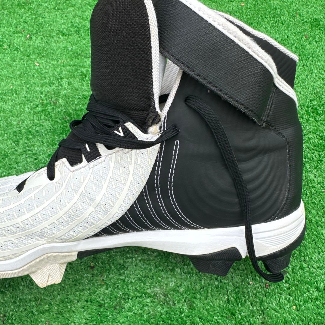 【激レア】アンダーアーマー ハーパーモデル ポイントスパイク29cm 中古品