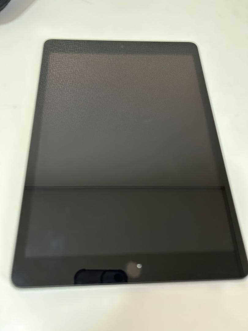 Apple iPad 第8世代スペースグレー 本体