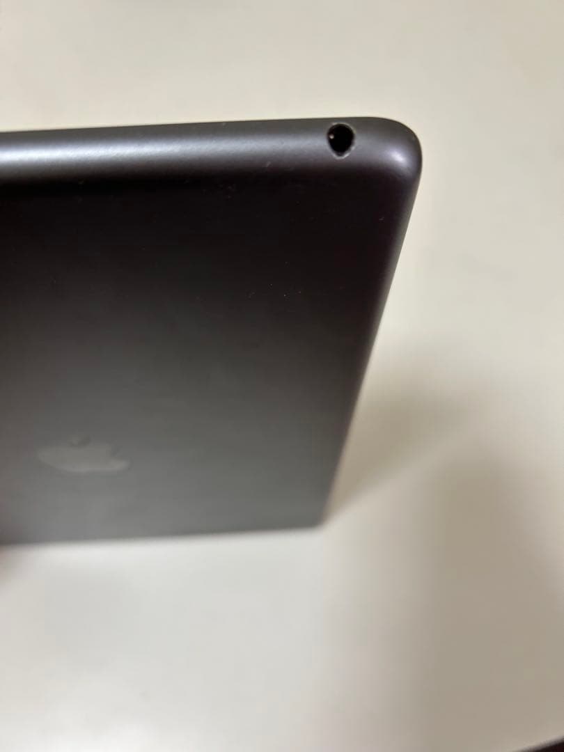 Apple iPad 第8世代スペースグレー 本体