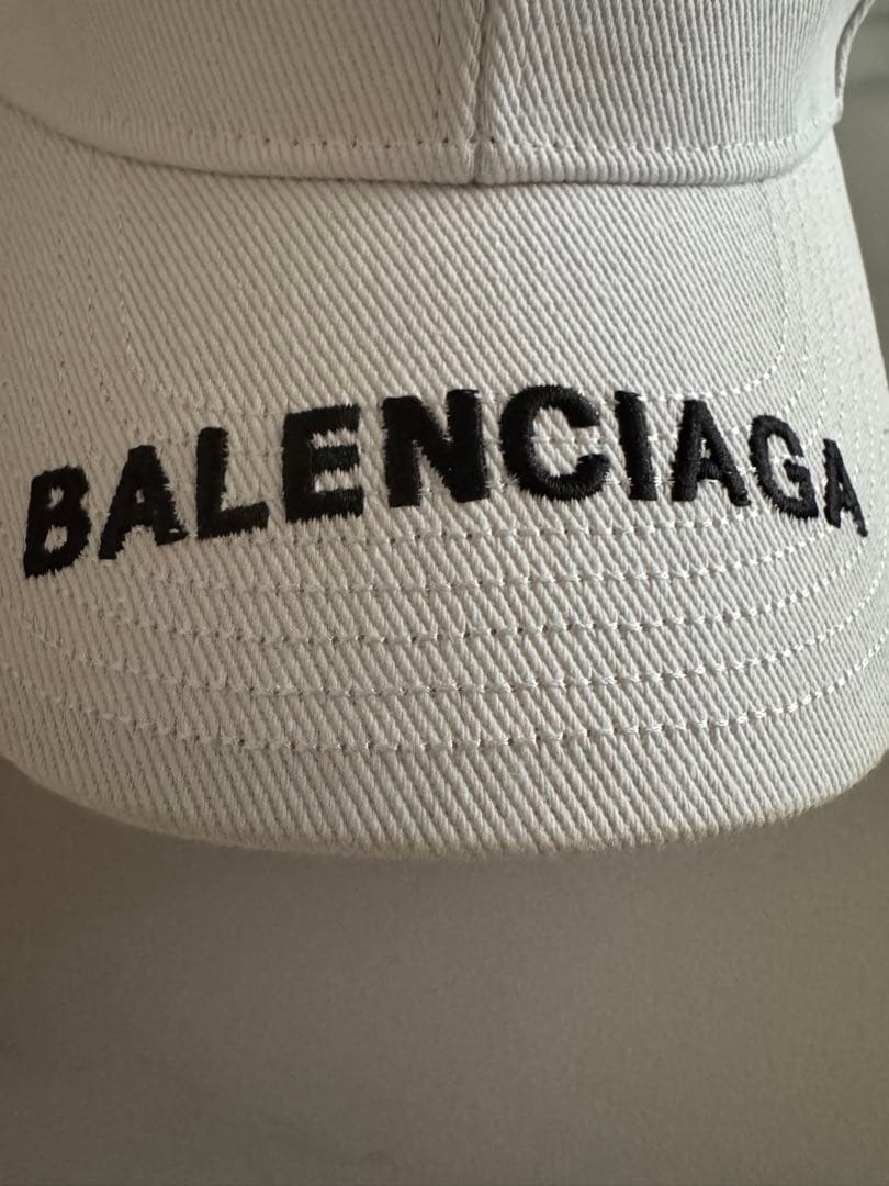 レア BALENCIAGA ベースボール キャップ ユニセックス ホワイト