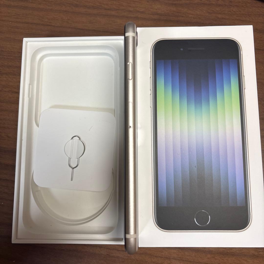 iPhoneSE第3世代　64