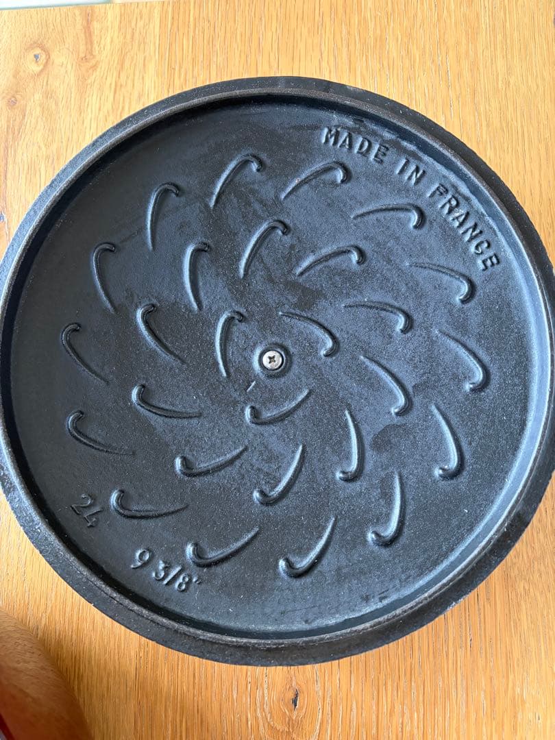 STAUB 24センチ　両手鍋　 ワインレッド