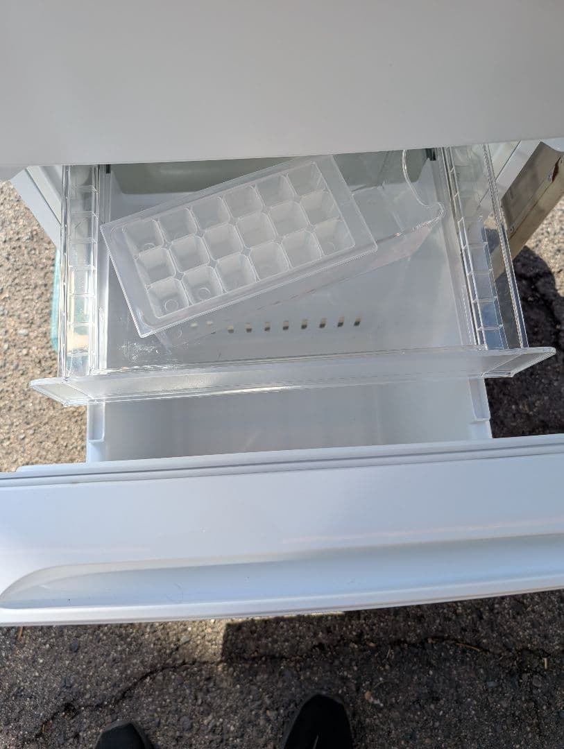 引取限定　Ｙselect ノンフロン冷凍冷蔵庫　2021年製　YRZ−F15J