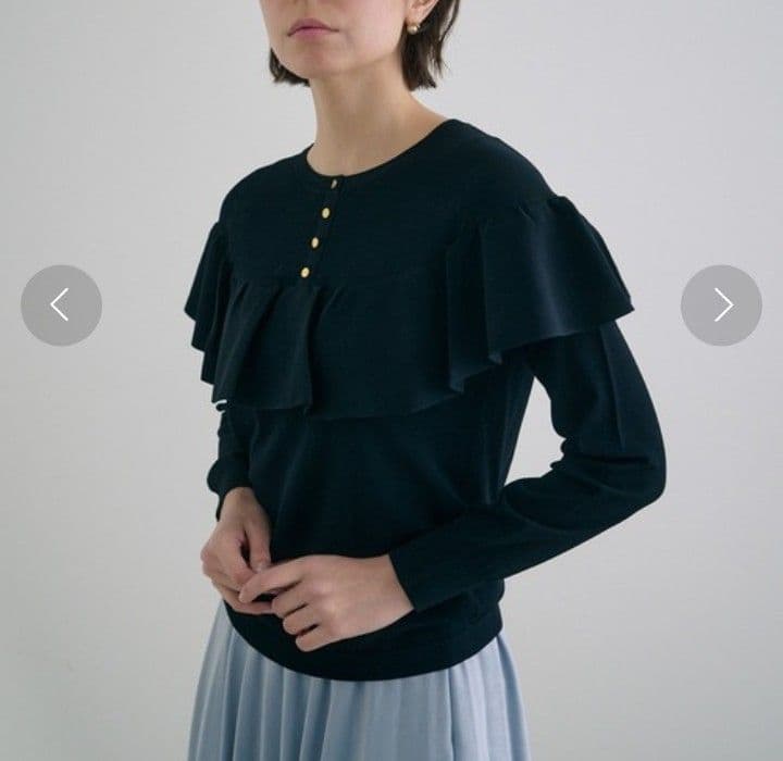 美品 アナイ 上品 ラッフルフリル プルオーバーニット 38 ブルー系 金ボタン