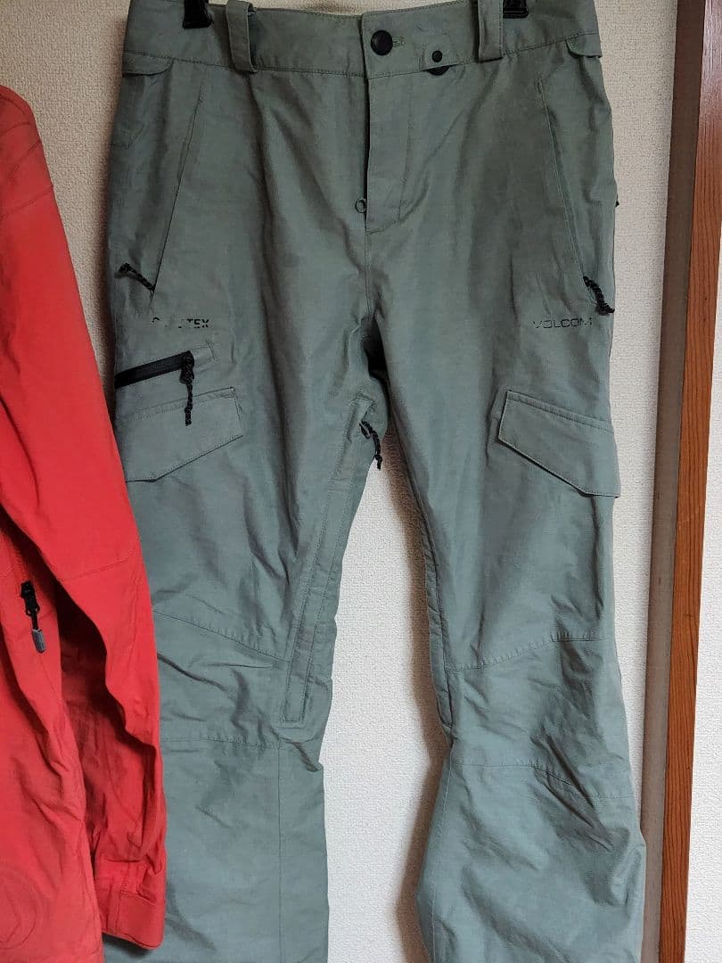VOLCOM　ガイドジャケット　&　ゴアテックス　パンツ　上下セット　格安