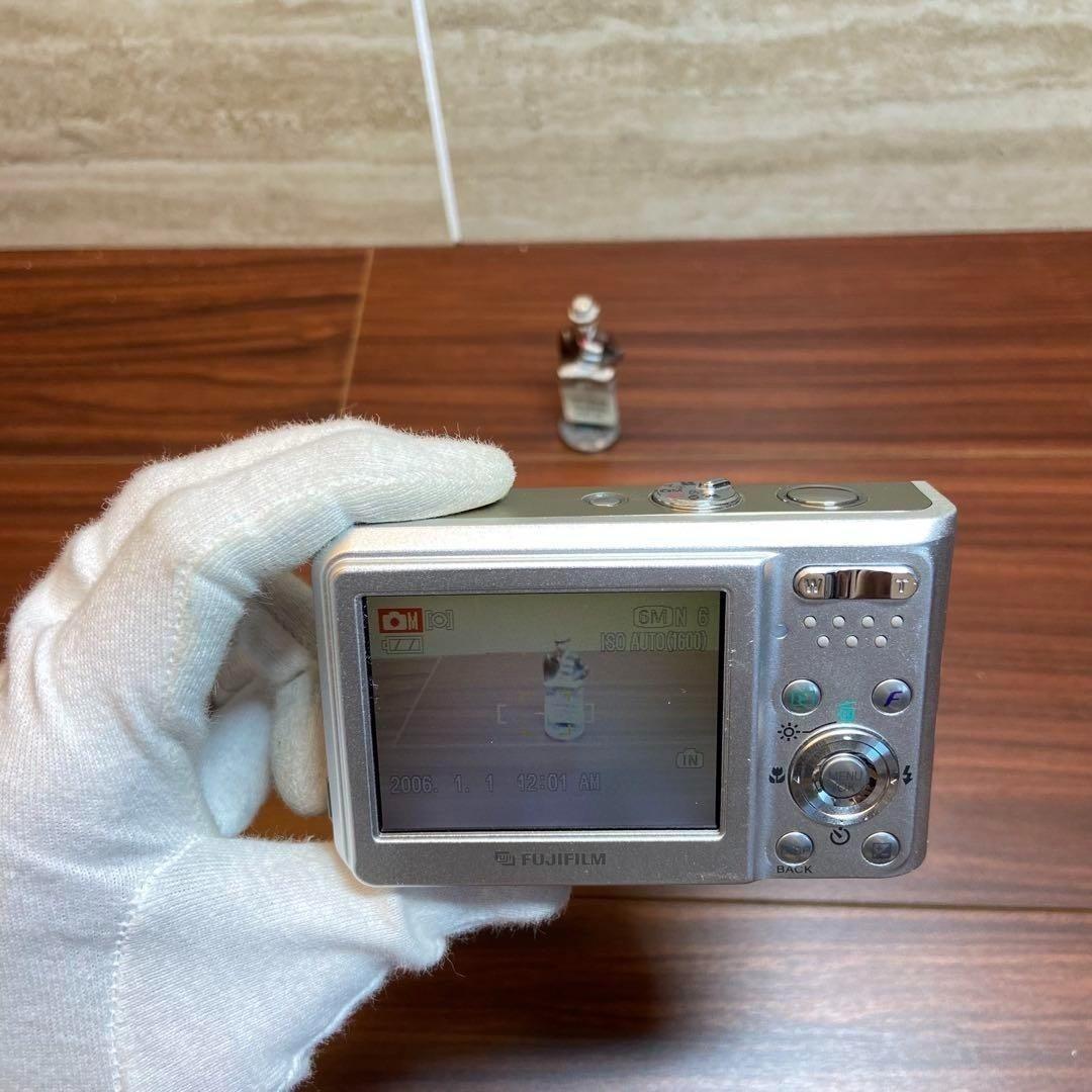 FUJIFILM FinePix F30 デジカメ ほぼ新品 3442