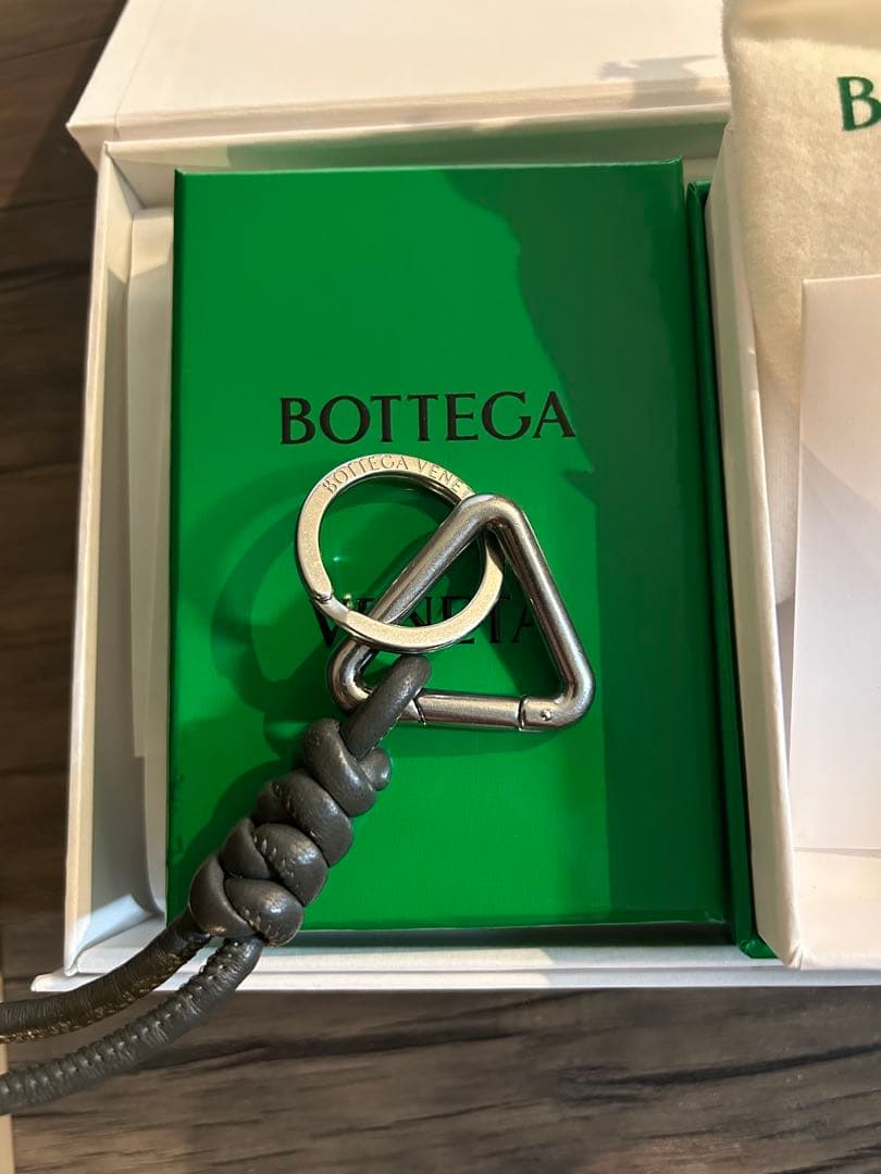 ♪*♪様 BOTTEGA VENETA ボッテガヴェネタ　キーリング　トライアン