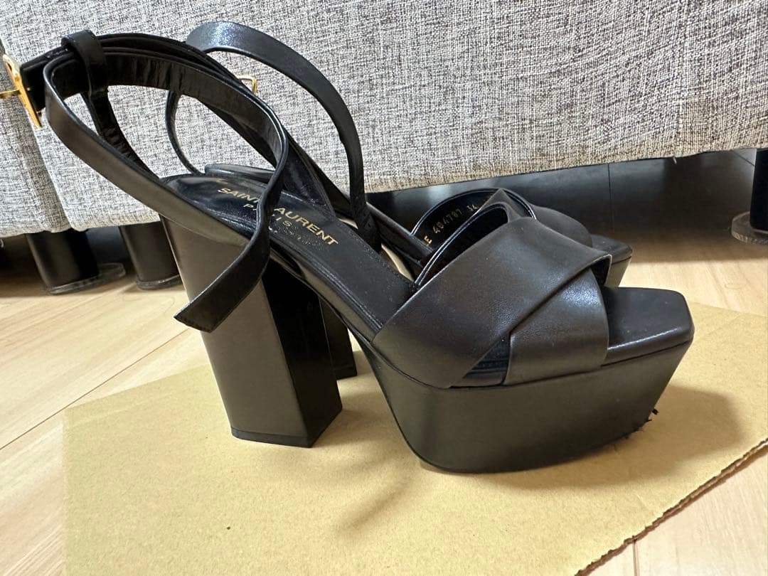 サンローラン　サンダル　　SAINT LAURENT