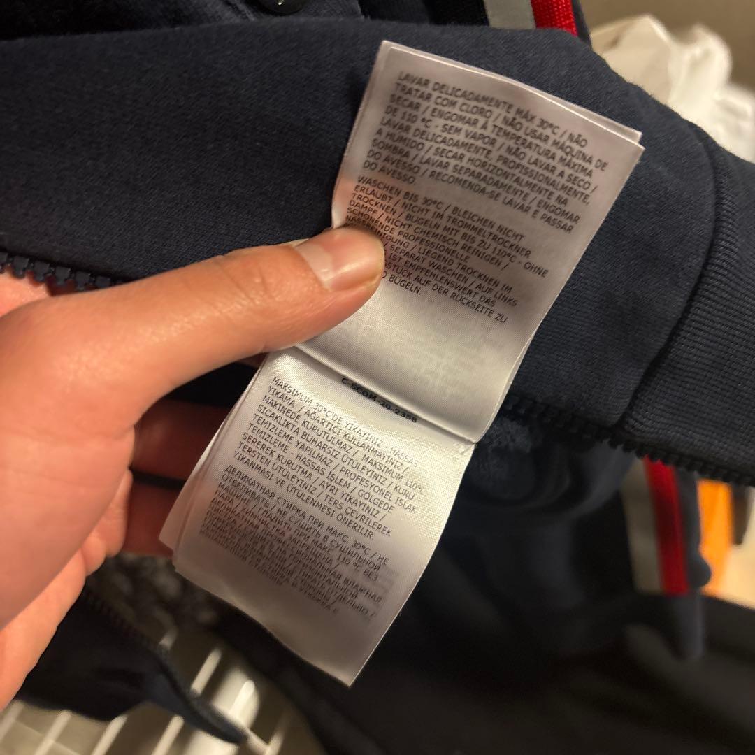 モンクレールトラックジャケット