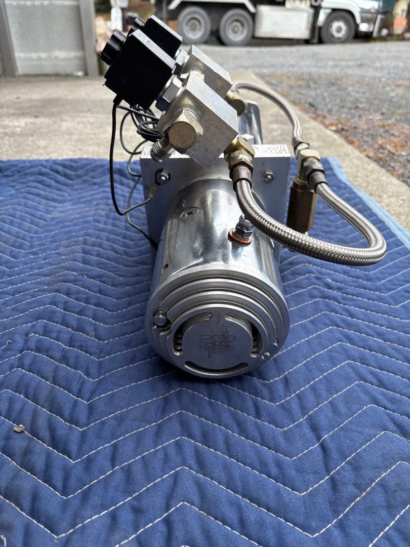 ハイドロ　ポンプ　ローライダー　インパラ　キャデラック　カプリス　マルゾッキ